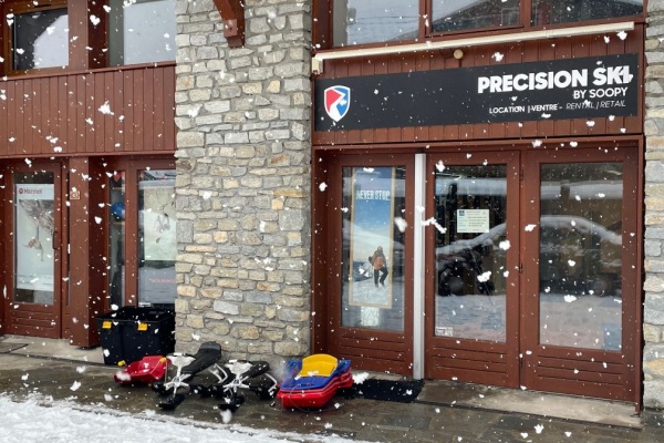 Precision Ski Centre Station Soopy
